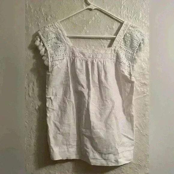 J. McLaughlin white, sleeveless blouse with eyelet detailing/pop pop sleeves; S - Picture 2 of 9